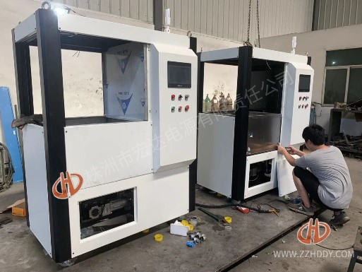 為寧波某熱處理工廠設計制造的6工位轉臺淬火機床 為寧波某熱處理工廠設計制造的6工位轉臺淬火機床